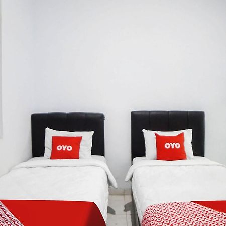Super Oyo 91627 Wika Wiki Homestay Medan Zewnętrze zdjęcie