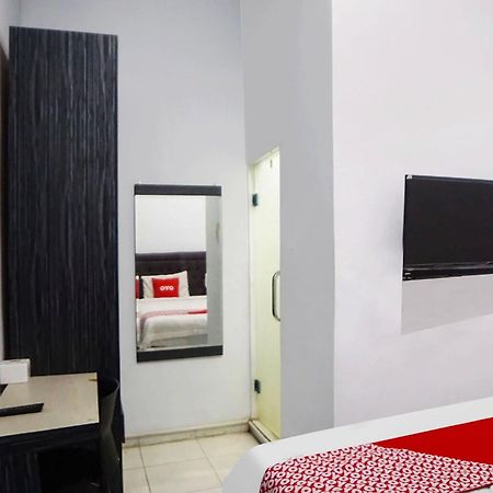 Super Oyo 91627 Wika Wiki Homestay Medan Zewnętrze zdjęcie