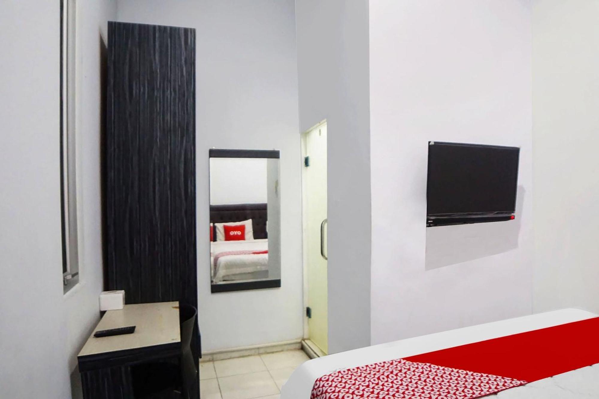 Super Oyo 91627 Wika Wiki Homestay Medan Zewnętrze zdjęcie